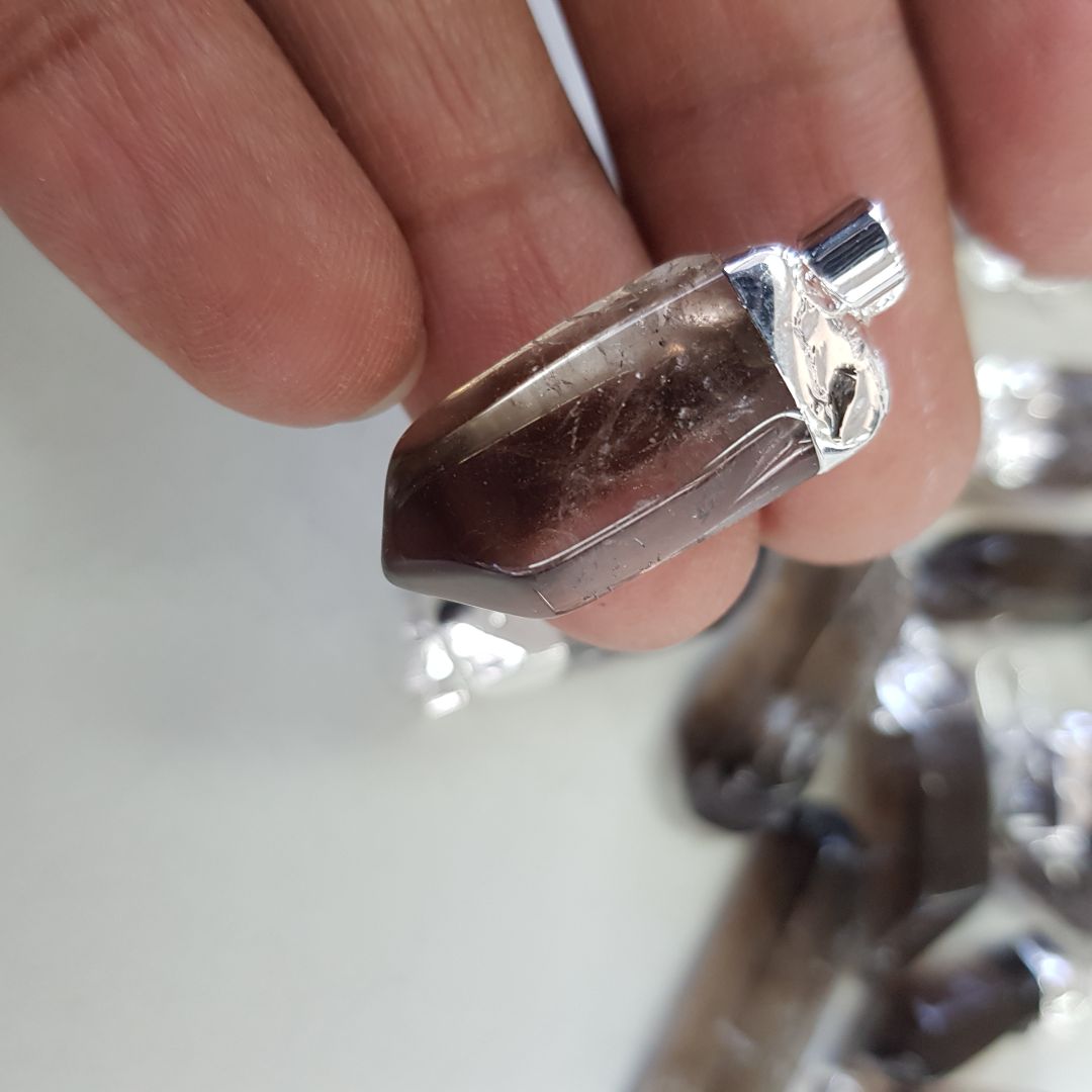 Smoky Qtz-Rough Point Pendant Capped