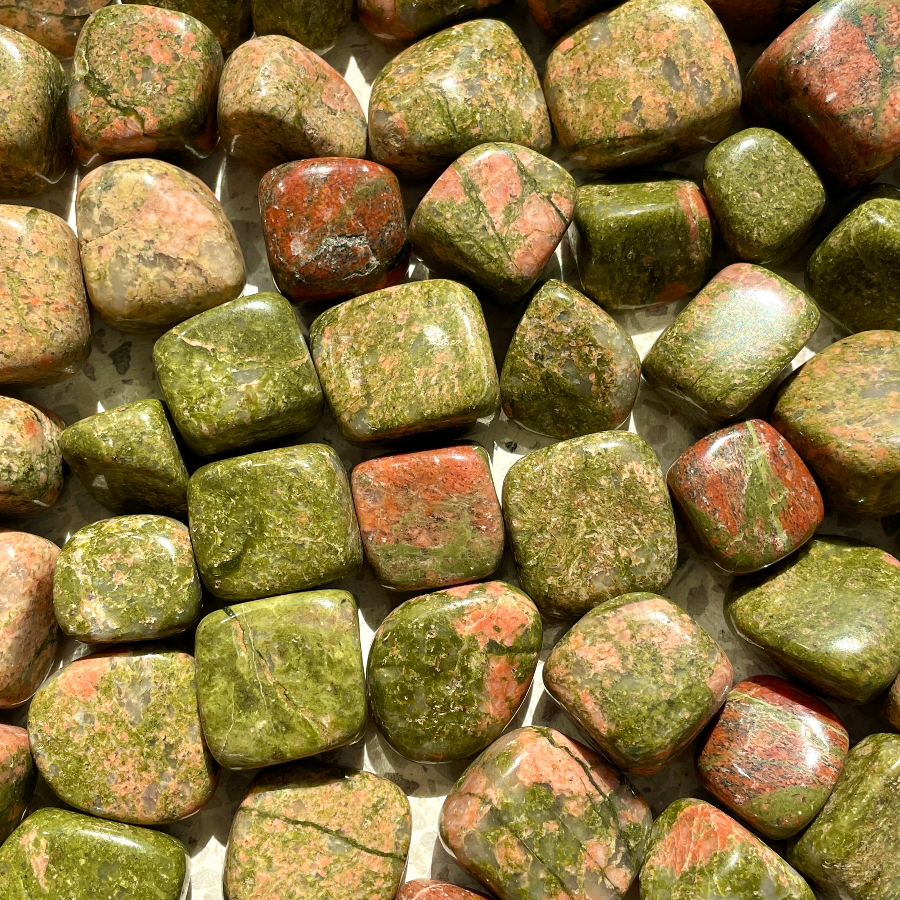 Unakite tumbled 250g (20-25pc) (IN)