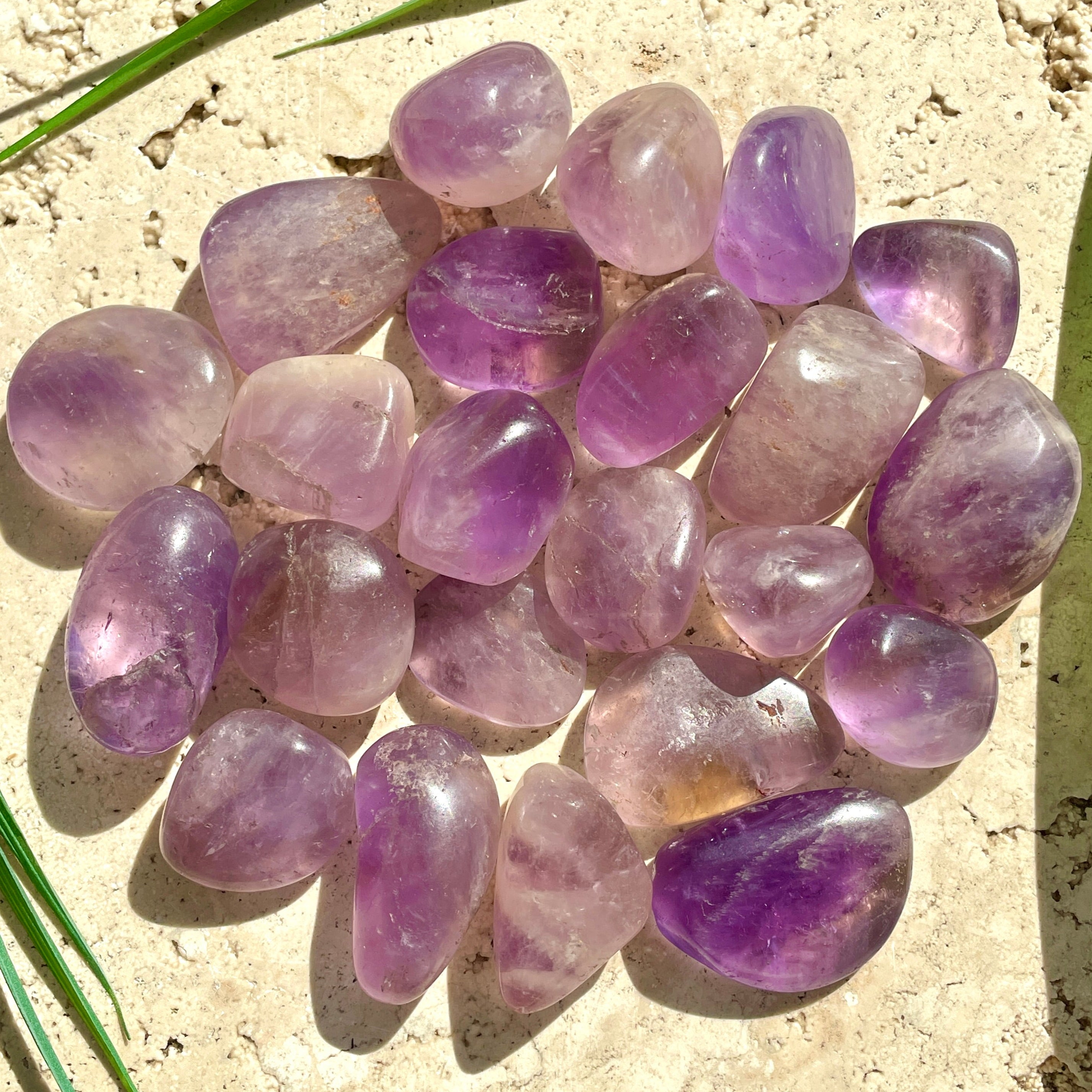 Amethyst tumbled (20-25pc) 250gm (IN)