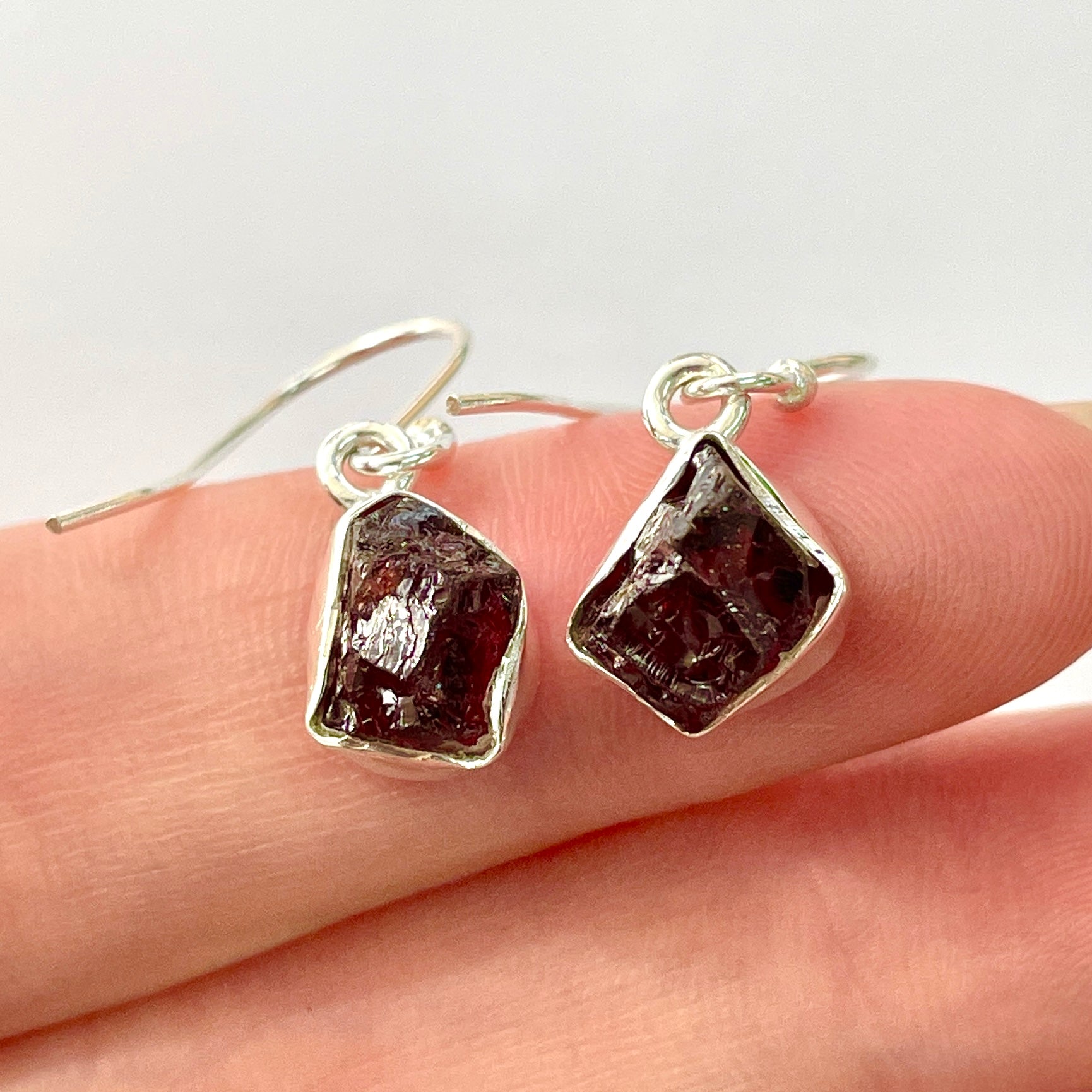 Garnet Raw - St.Silver Earring