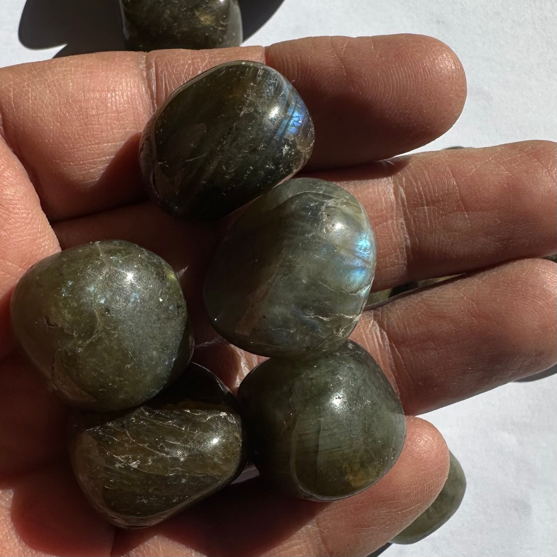 Labradorite (IN) Tumbled 250gm (16-22 pc) Q2