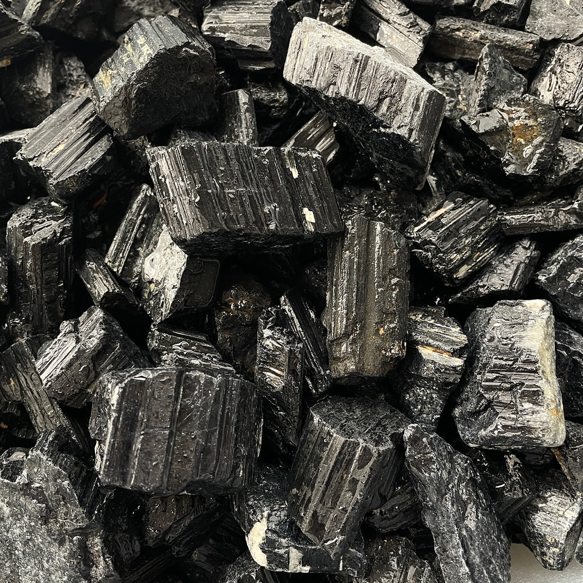 Black Tourmaline (IN)-Rough-1KG (40-50pc)