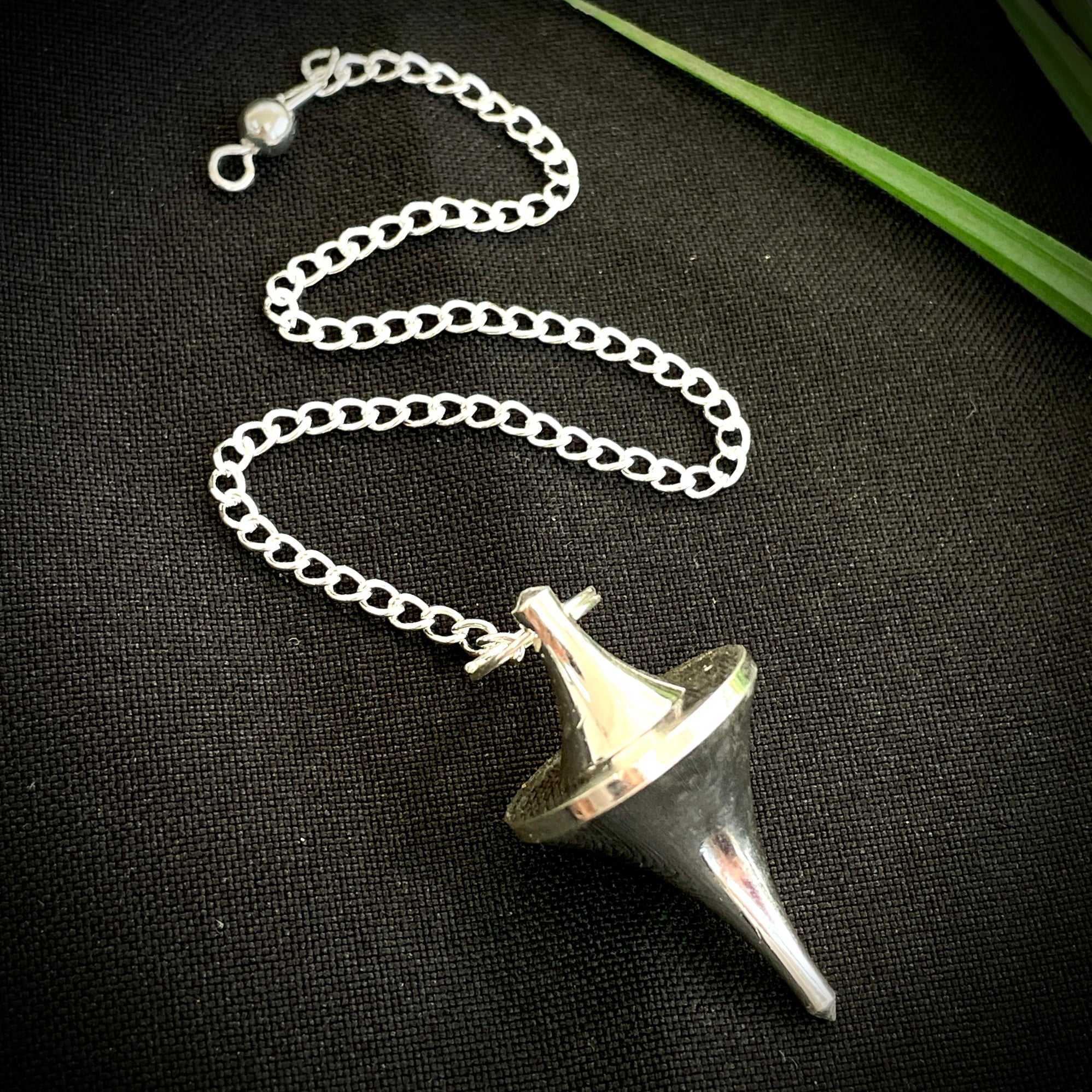 UFO Pendulum - Silver Metal