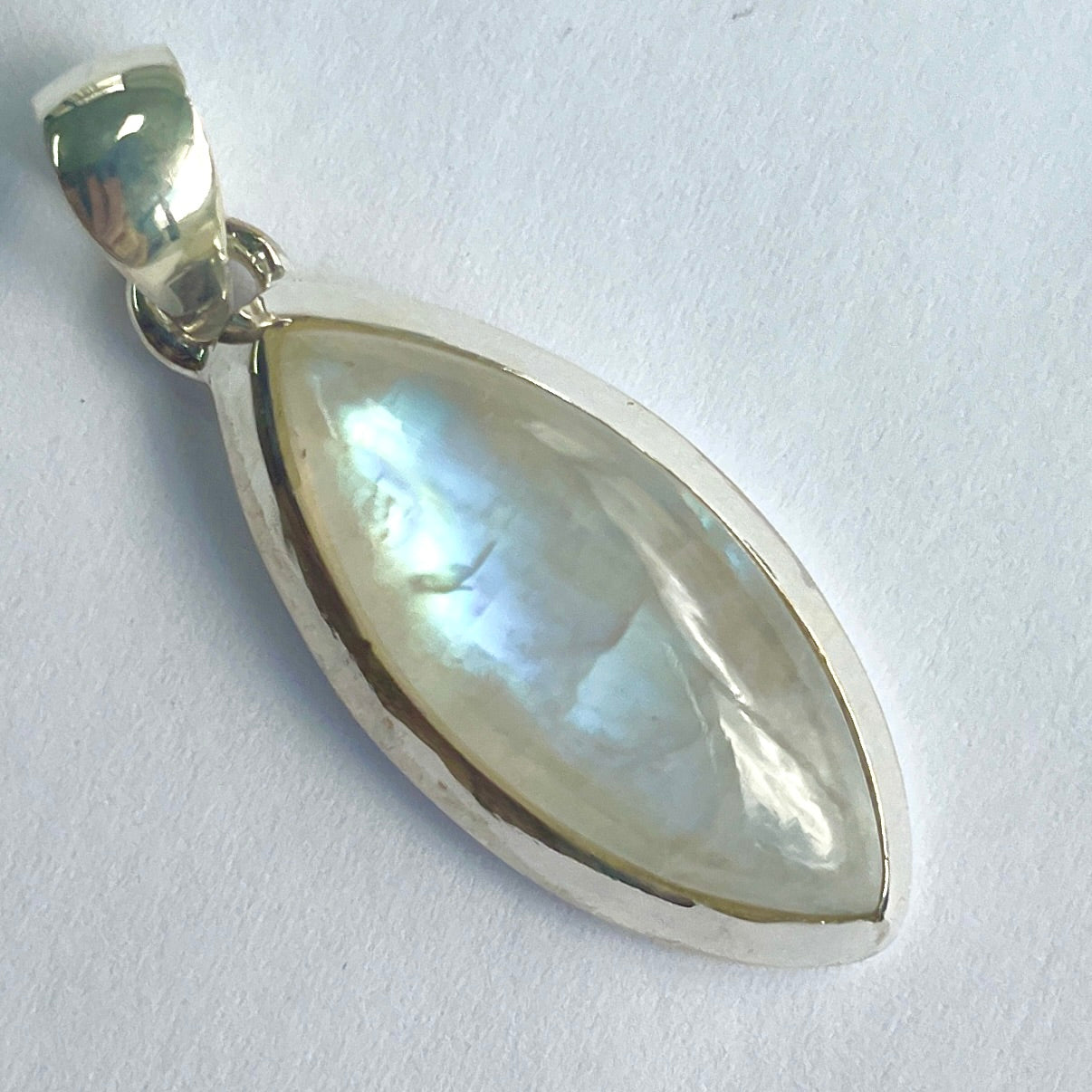 Rainbow Moonstone St.Silver Pendant - SP167