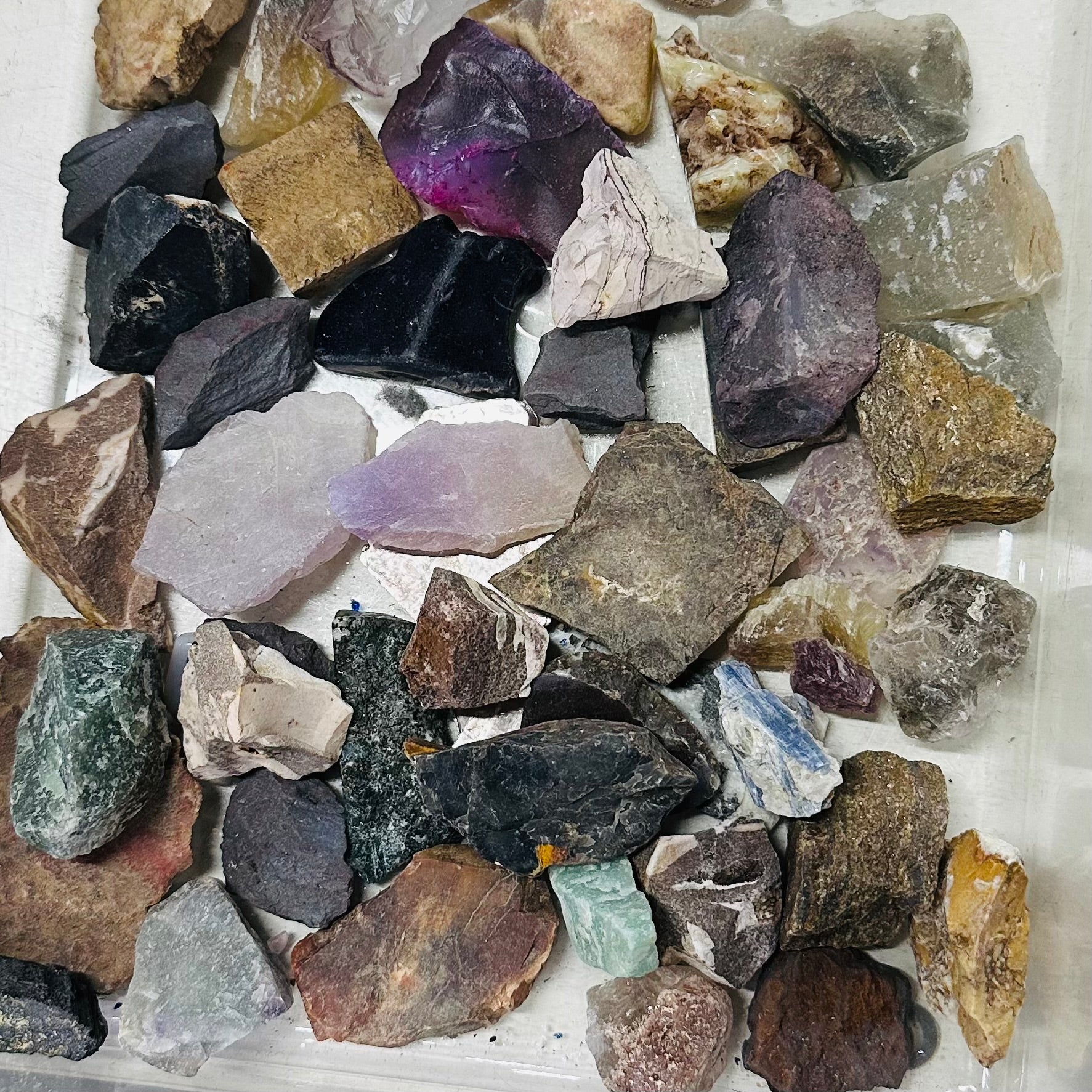 Rough-Mixed-1KG (50-55pc)
