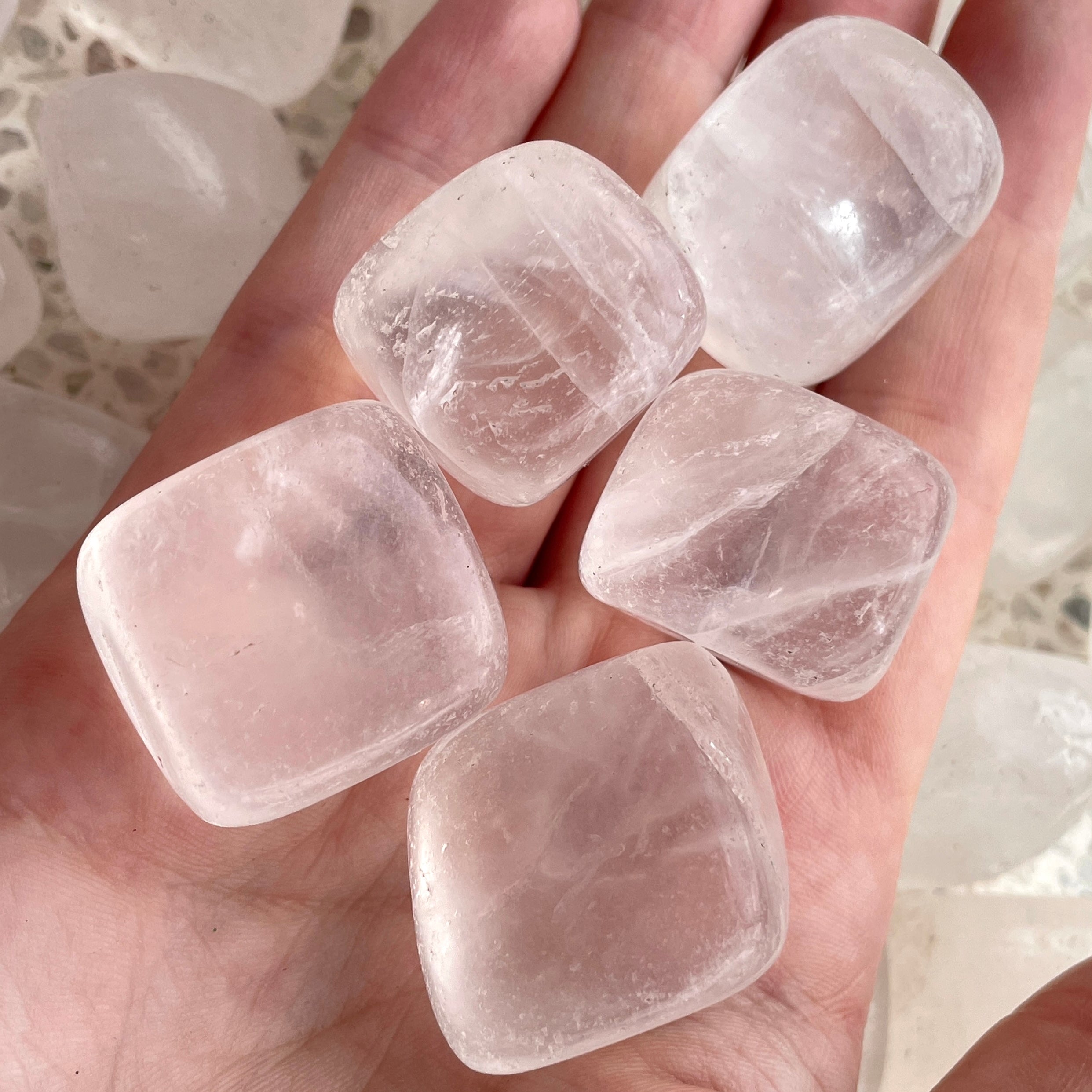 Clear QTZ Tumbled 250g (10-14pc)(IN) - 'B' Grade