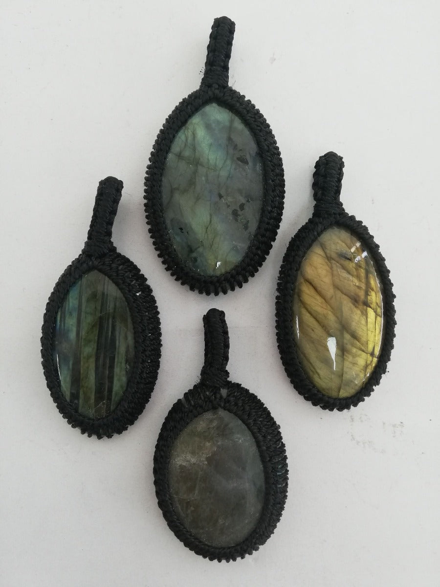 Macrame Pendant - Labradorite
