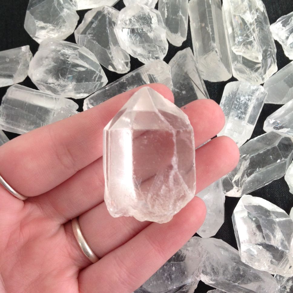 Clear Qtz Points/Rough - AA Grade-1KG