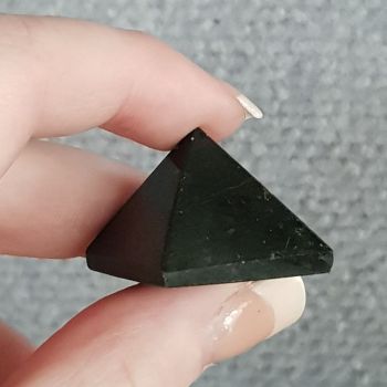 Black Tourmaline - Mini Pyramid - 2cm