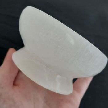 Selenite Bowl With Stand - 10cm