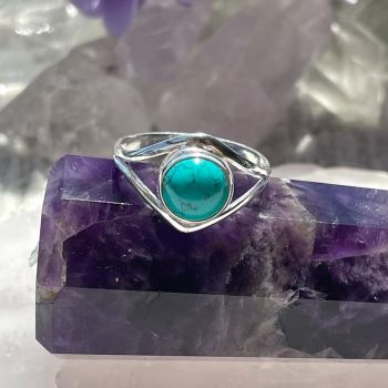 Sterling Silver Ring - Turquoise SZ7 - 06