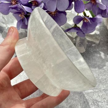 Selenite Bowl With Stand - 10cm
