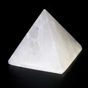 Selenite Pyramid 4cm